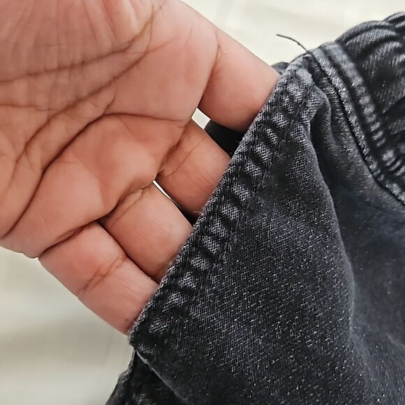 Gap Boy's Bundle 2 Piece Denim Jeans &  T-Shirt Blue/Black XS - Picture 9 of 16